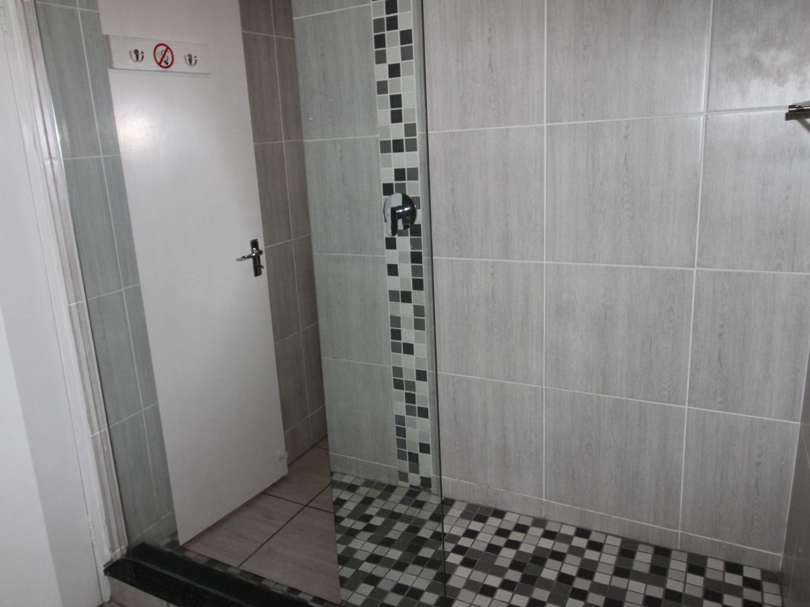 Roomtype 320: Bathroom South Coast - Just Property