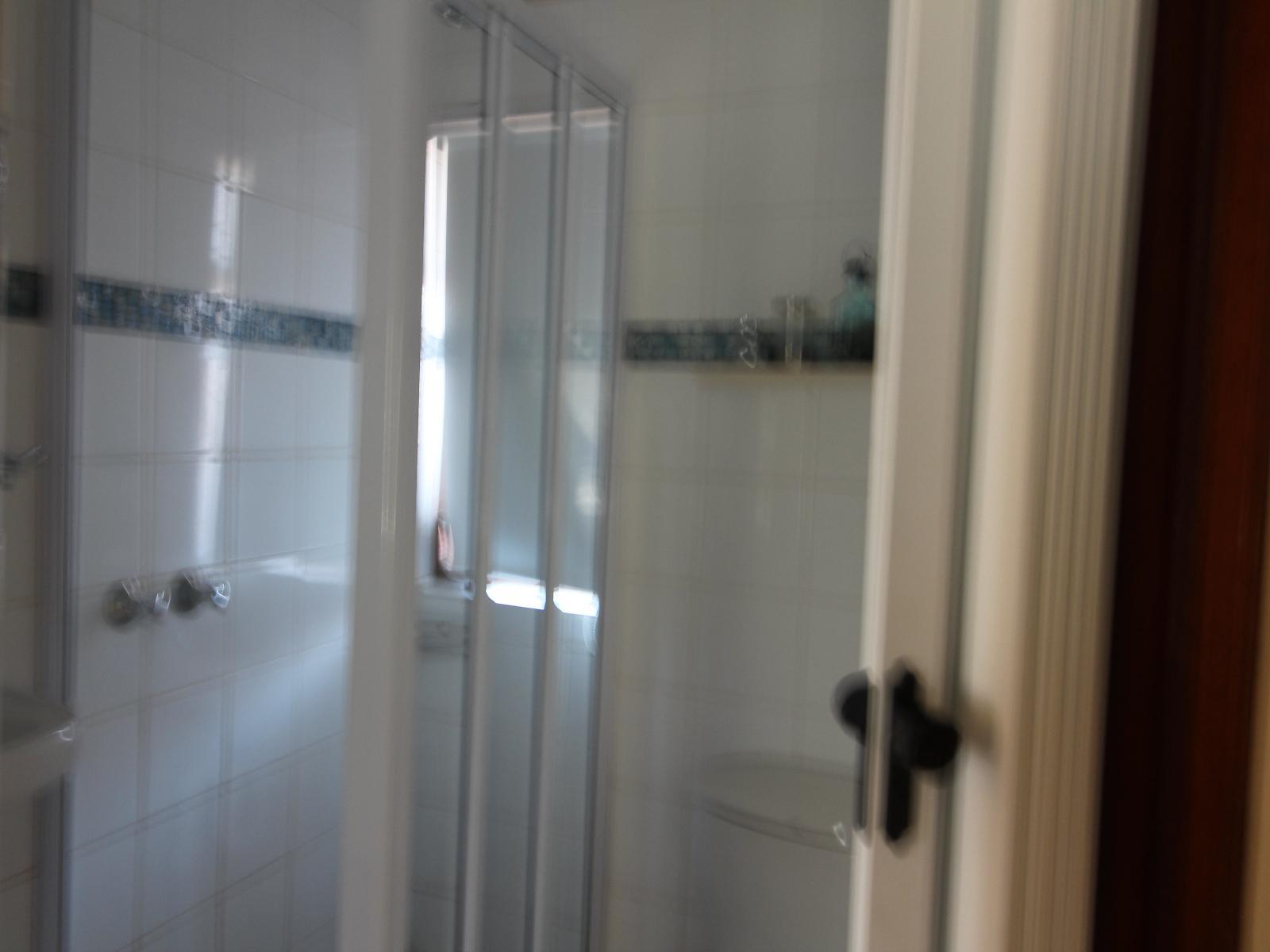Roomtype 213: Bathroom South Coast - Just Property
