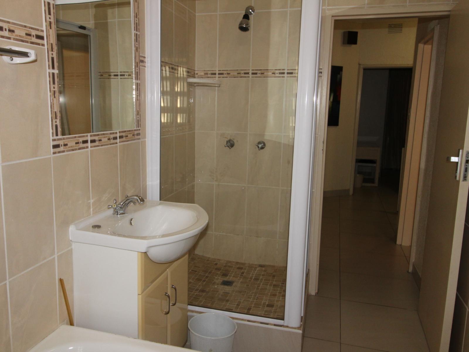 Roomtype 219: Bathroom South Coast - Just Property