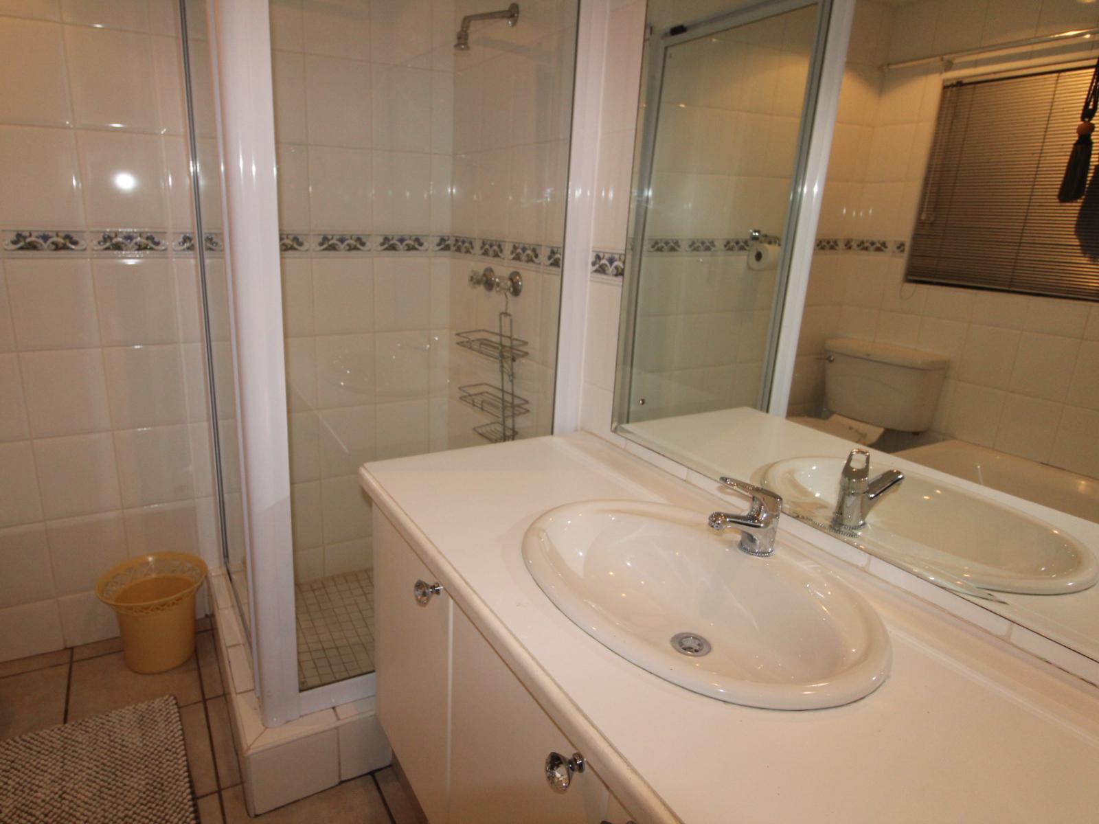 Roomtype 561: Bathroom South Coast - Just Property