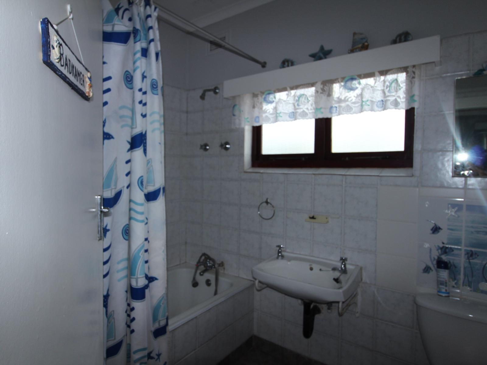Roomtype 205: Bathroom South Coast - Just Property