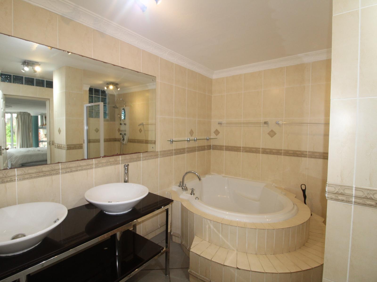 Roomtype 149: Bathroom South Coast - Just Property