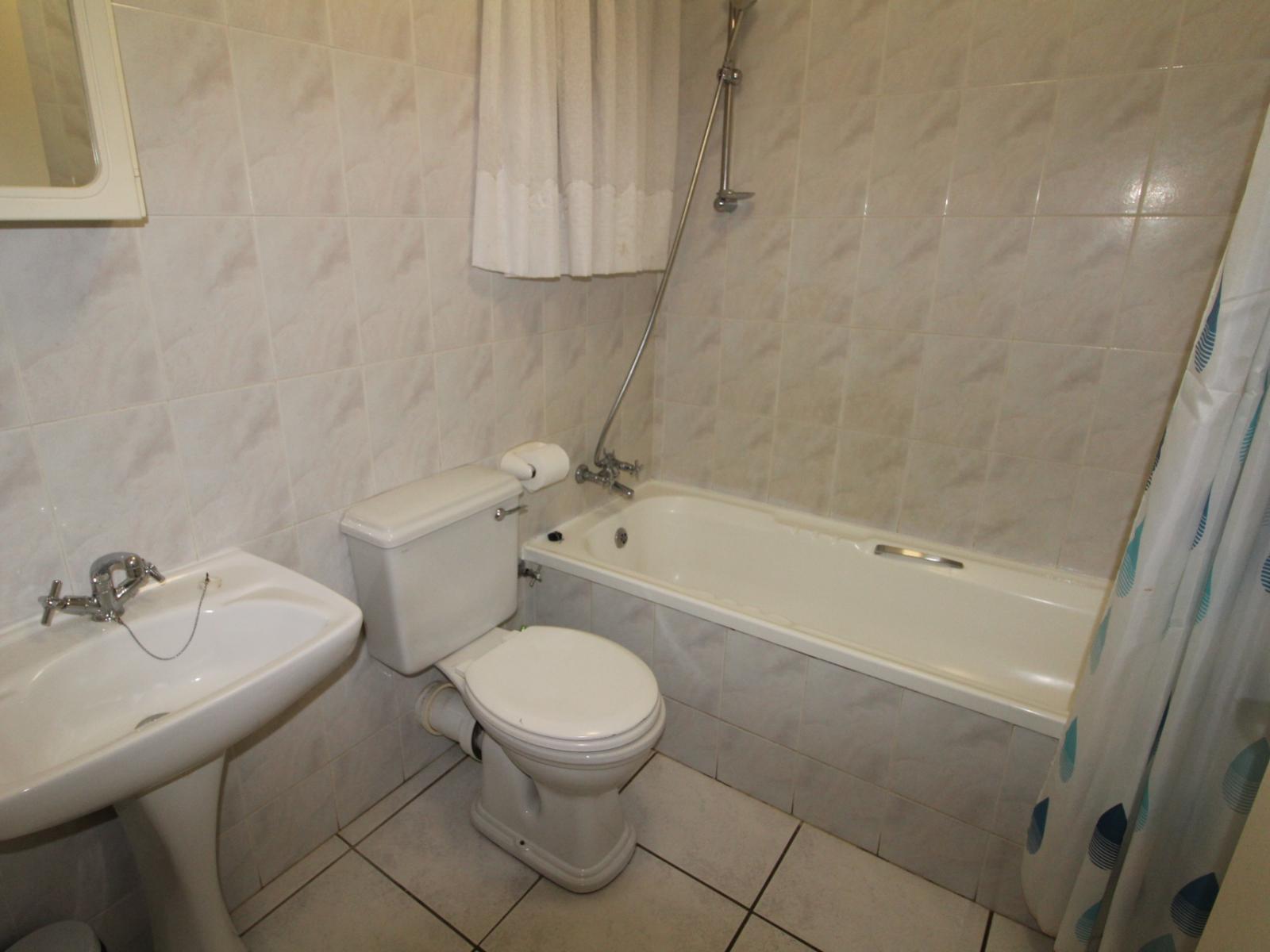 Roomtype 126: Bathroom South Coast - Just Property