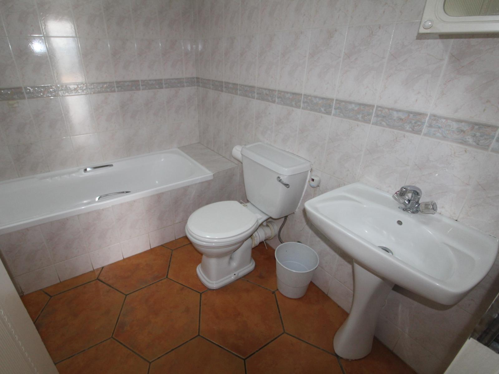 Roomtype 127: Bathroom South Coast - Just Property