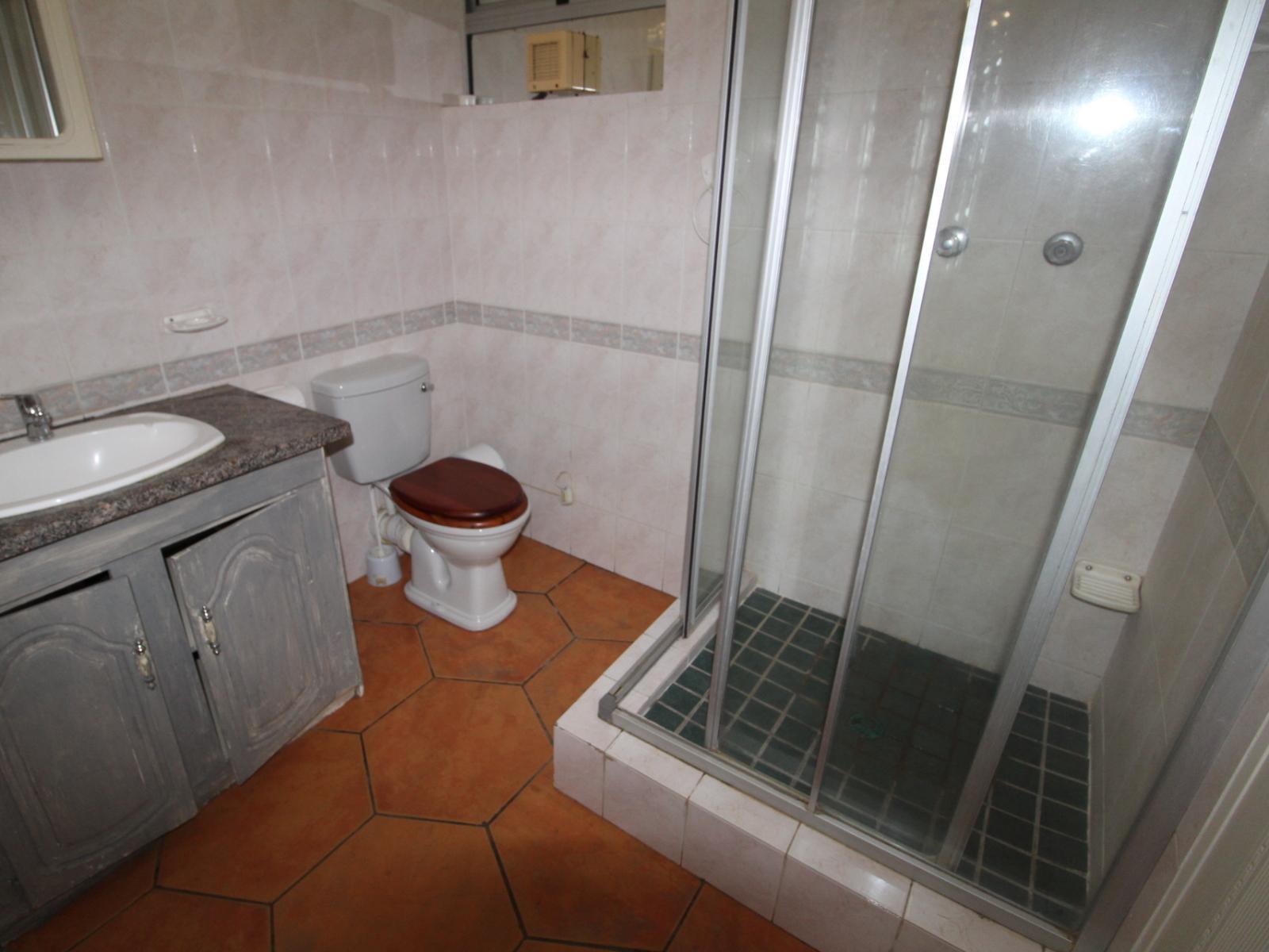 Roomtype 127: Bathroom South Coast - Just Property