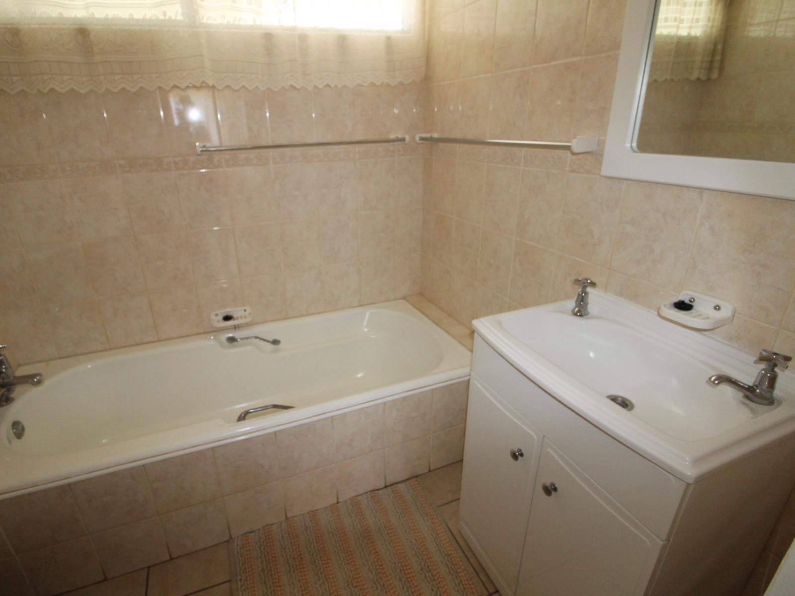 Roomtype 454: Bathroom South Coast - Just Property