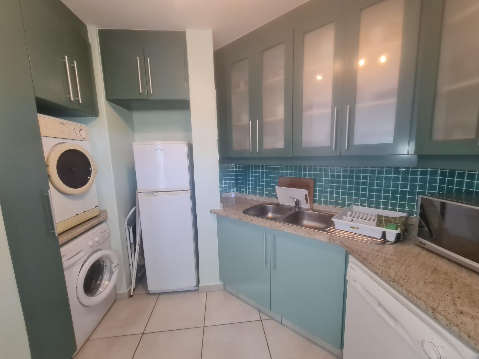 Roomtype 341: Kitchenette South Coast - Just Property