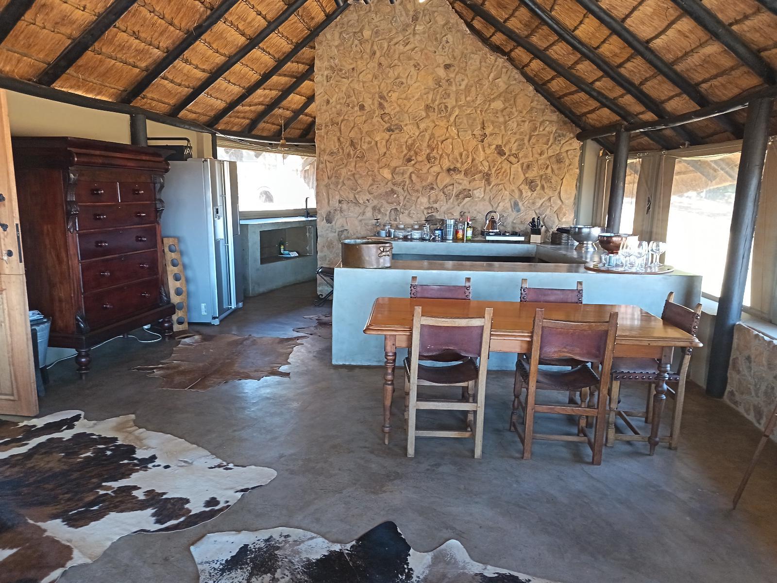 Roomtype 16: Dining area Sibani Lodge