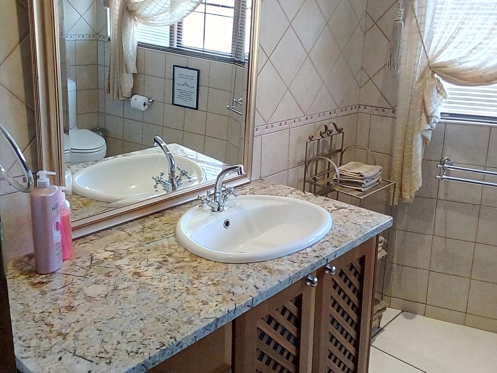 Mt Horeb Manor Reserve Your Hotel, SelfCatering, or Bed and