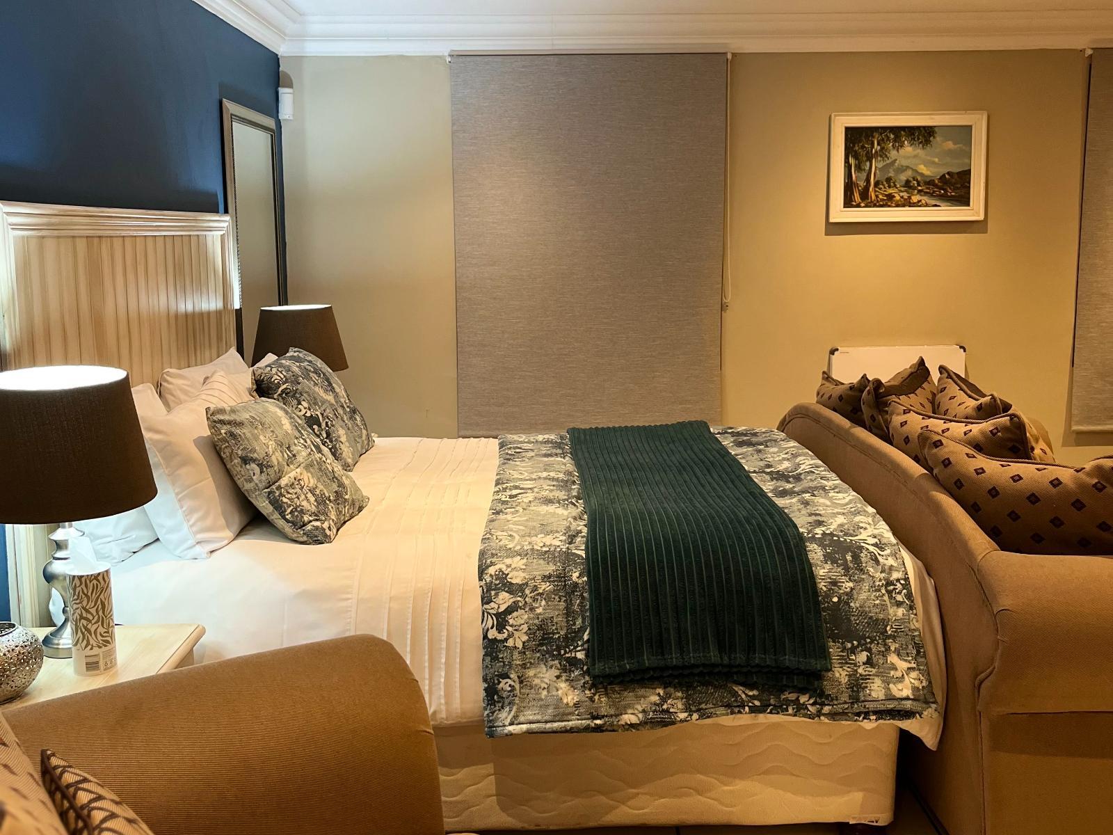 Mt Horeb Manor Affordable Deals Book SelfCatering or Bed and