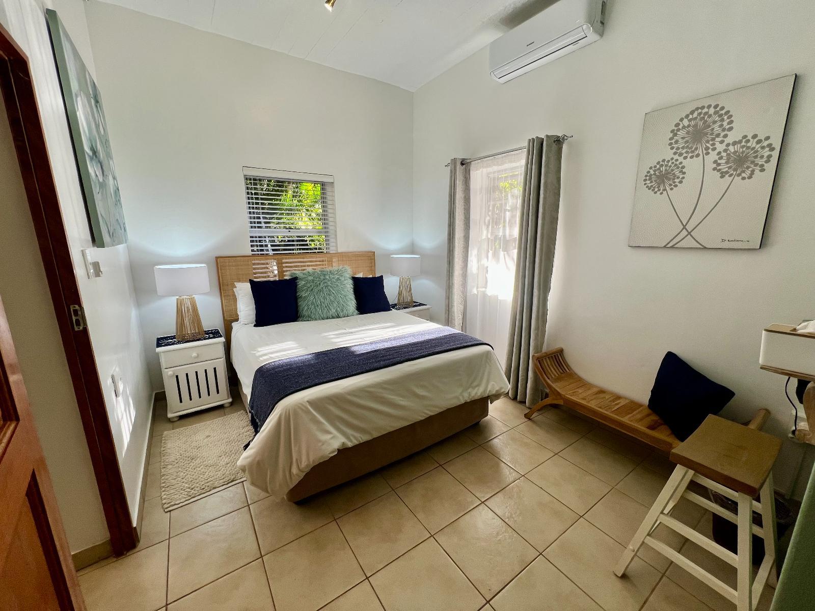 Roomtype 1: Bed Little Eden St Lucia KZN South Africa