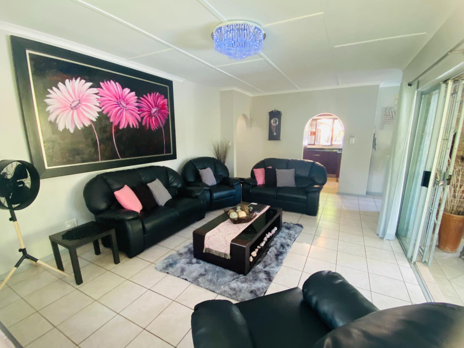Roomtype 1: Seating area Pelican's Nest Holiday Home St Lucia KZN