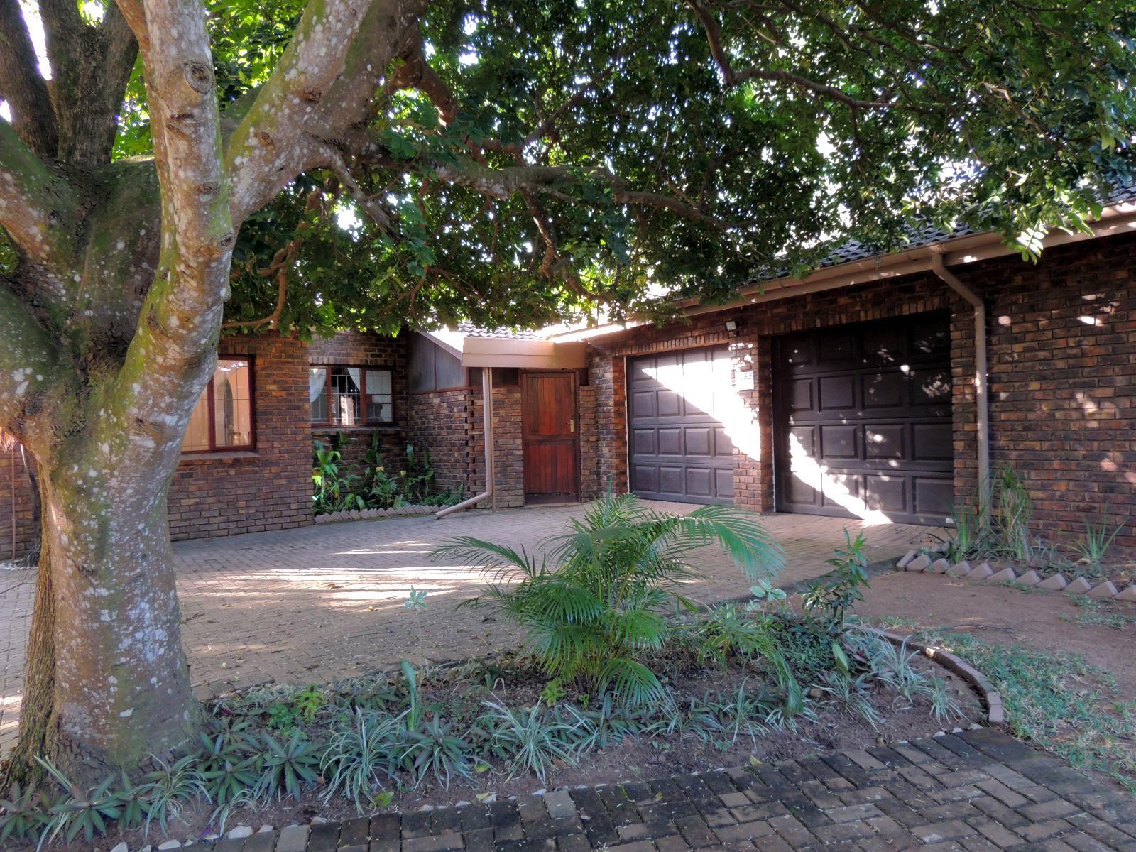 Roomtype 1: Balcony/Terrace Pelican's Nest Holiday Home St Lucia KZN