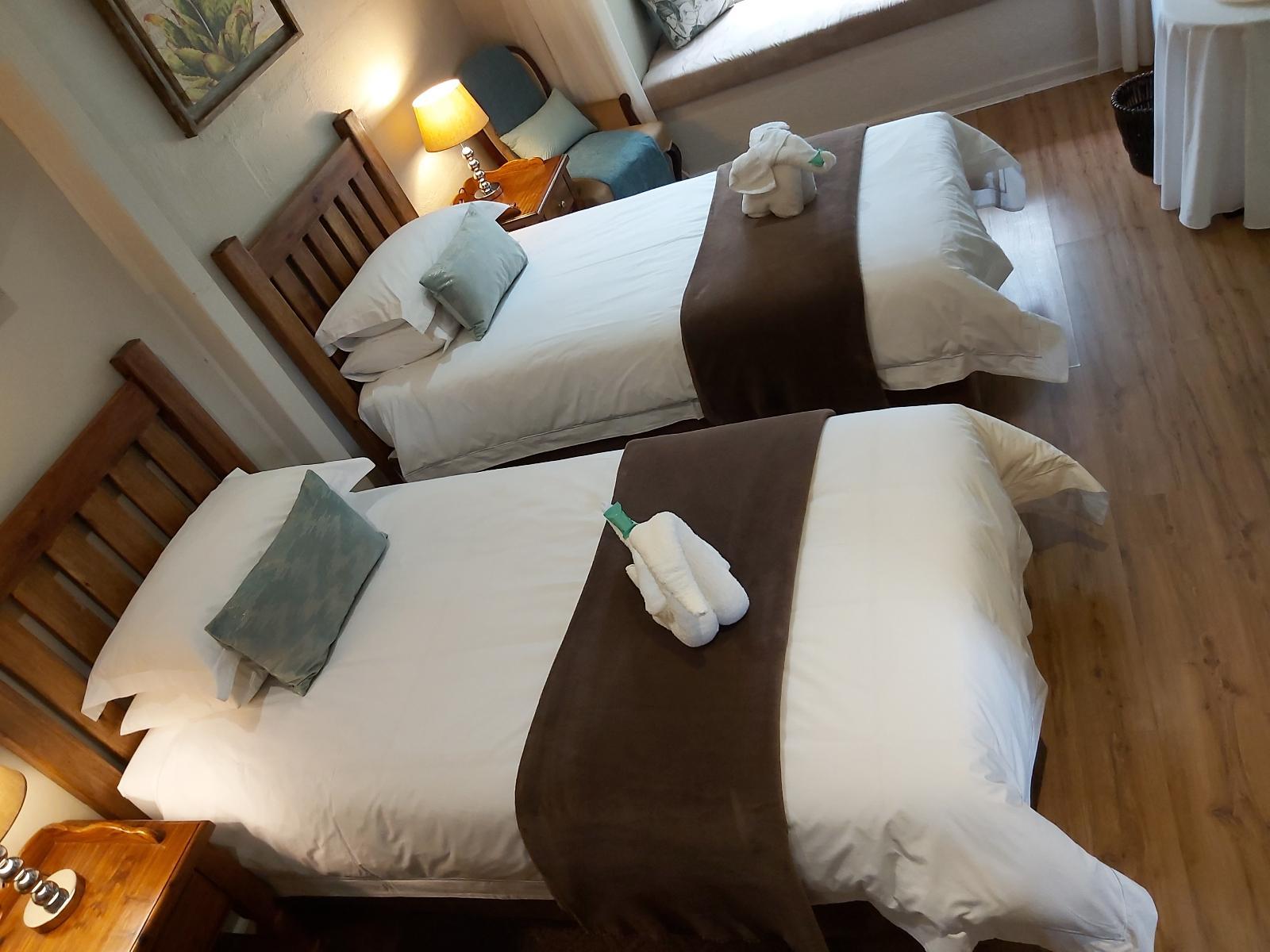 Roomtype 7: Bed Rockview Lodge