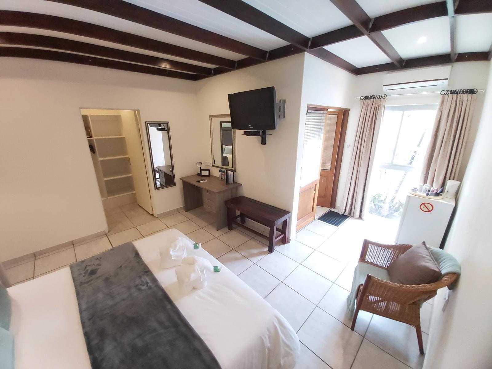 Roomtype 3: View (from property/room) Rockview Lodge