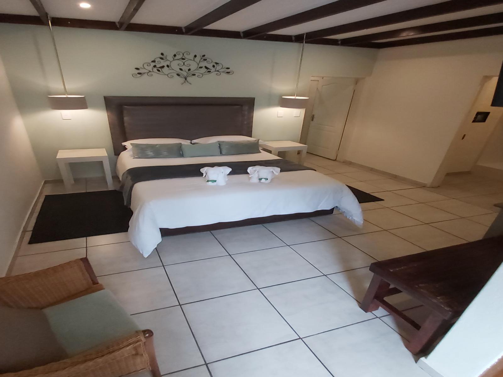 Roomtype 3: Photo of the whole room Rockview Lodge