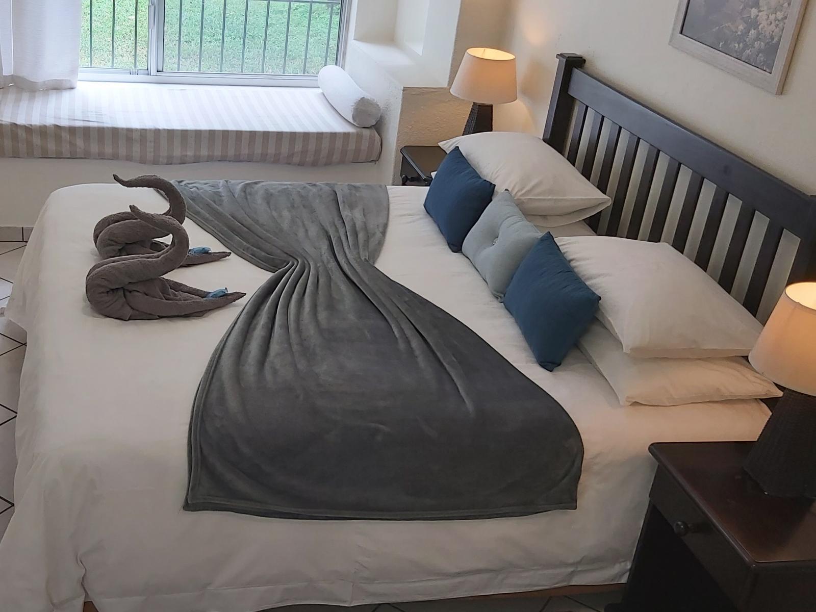 Roomtype 9: Bed Rockview Lodge