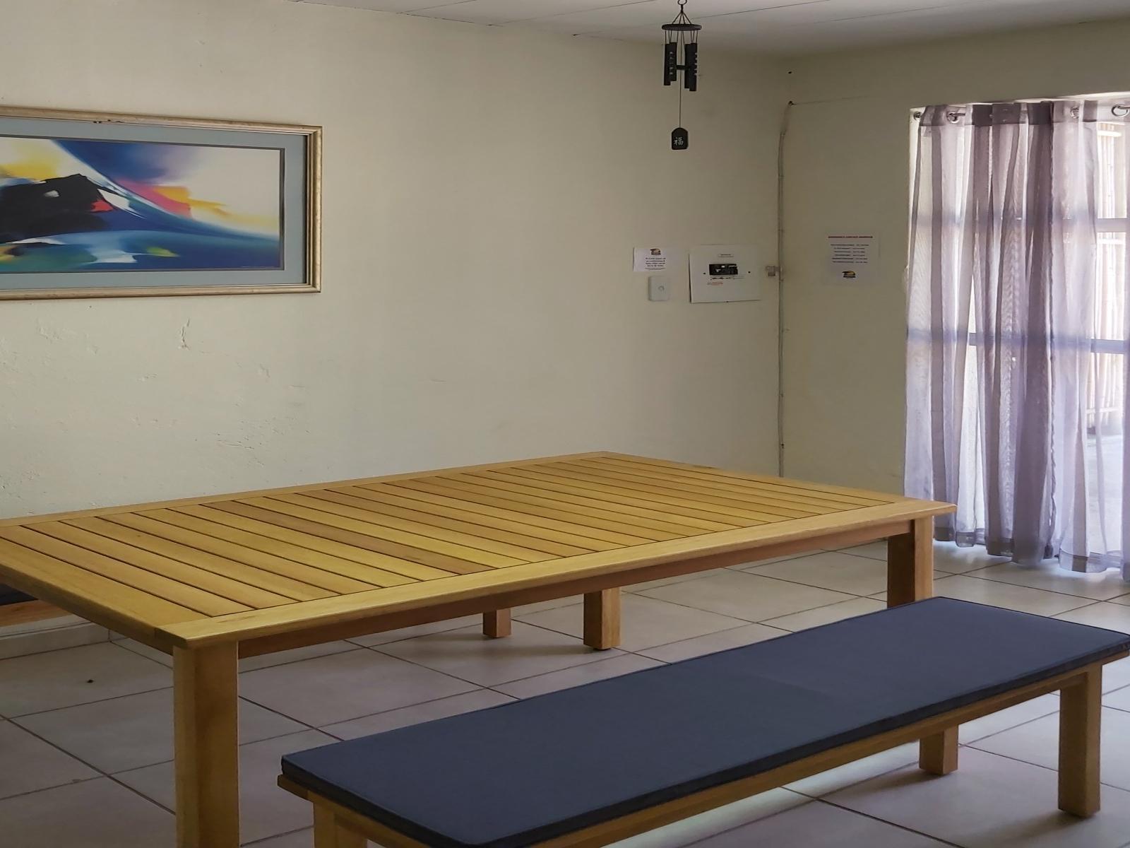 Roomtype 17: Seating area Rockview Lodge