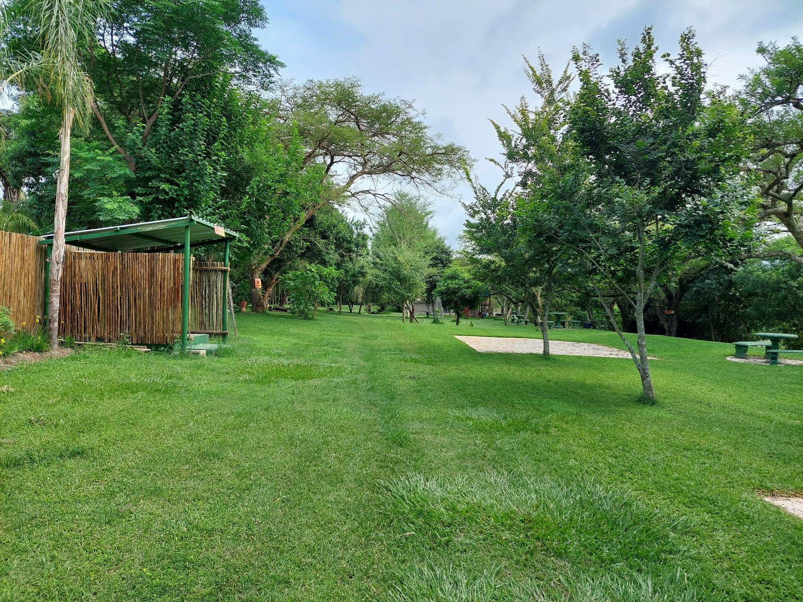 Roomtype 24: View (from property/room) Rockview Lodge