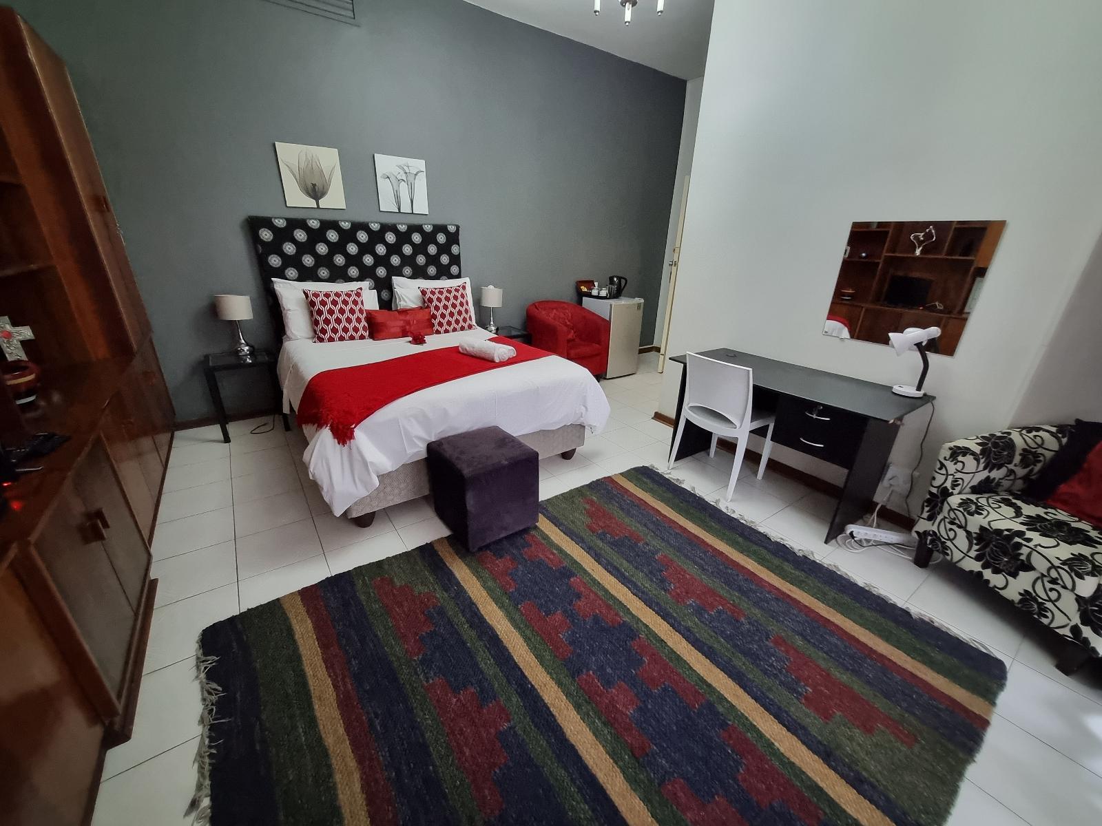 Loerie Lodge, Phalaborwa