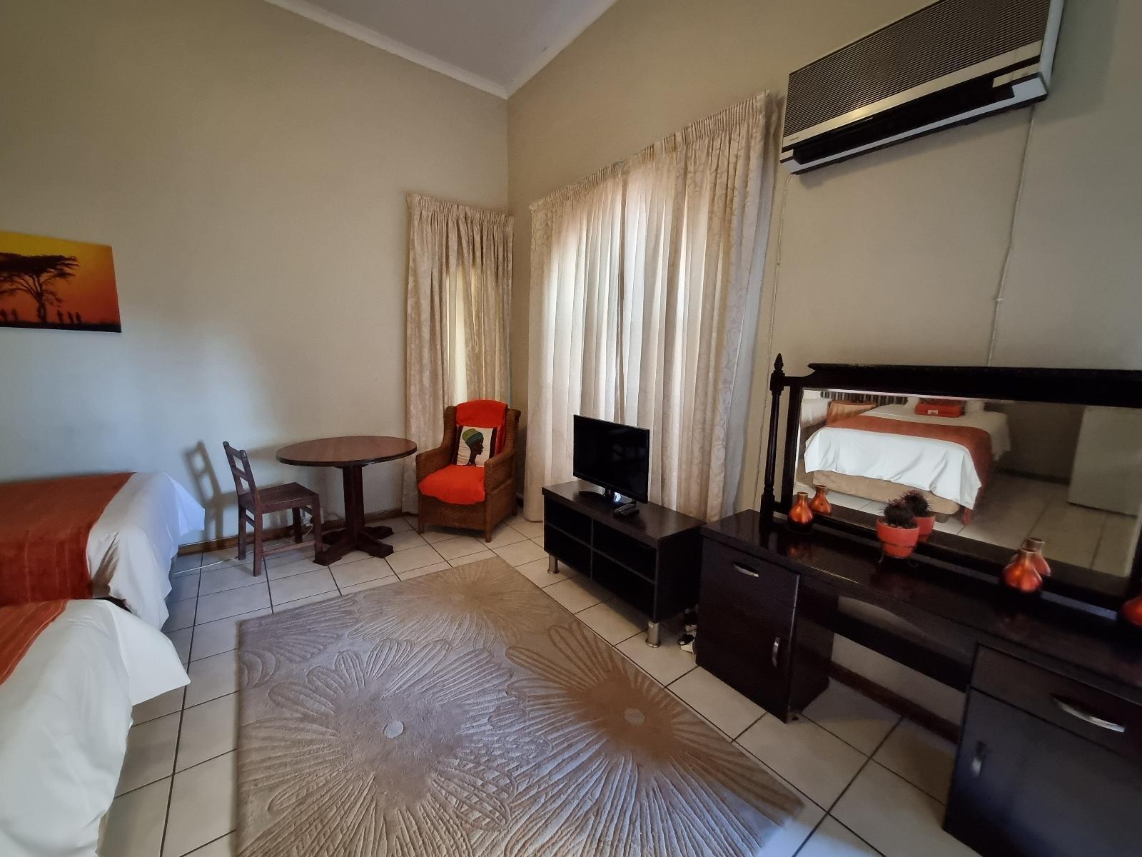 Loerie Lodge, Phalaborwa