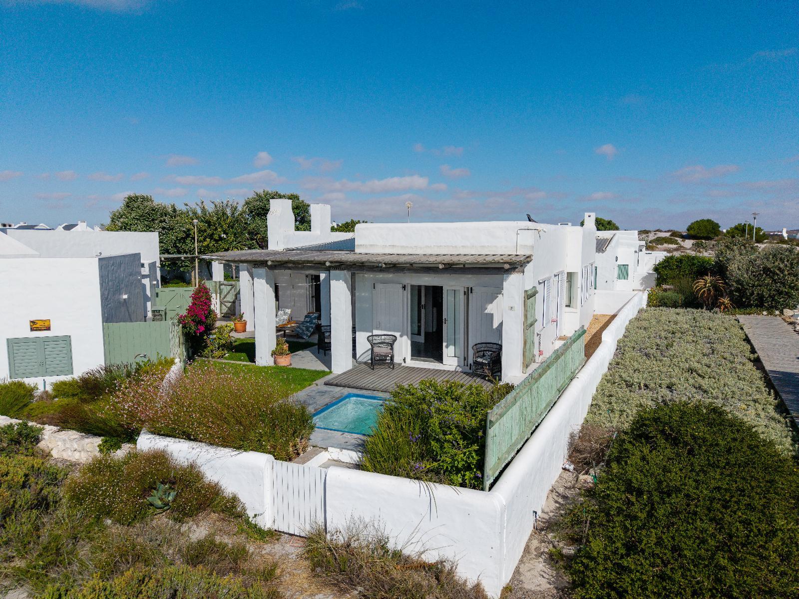 Roomtype 3: Property / Building Beach Houses, Paternoster