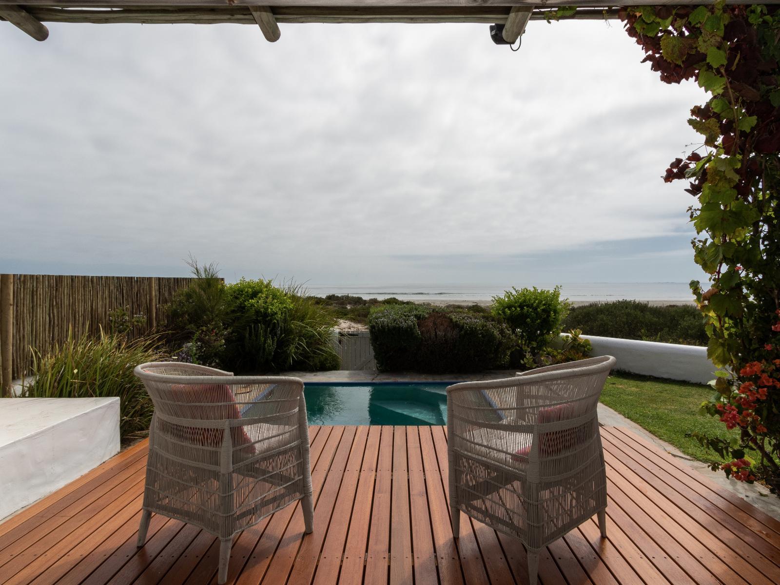 Roomtype 3: Bed Beach Houses, Paternoster