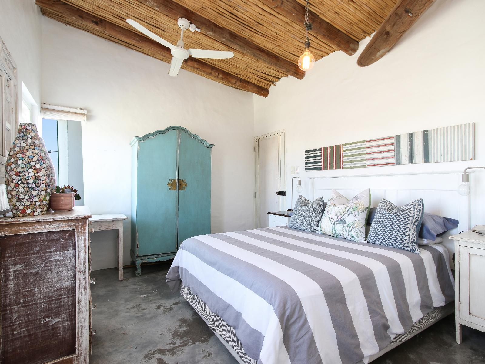 Roomtype 3: Photo of the whole room Beach Houses, Paternoster