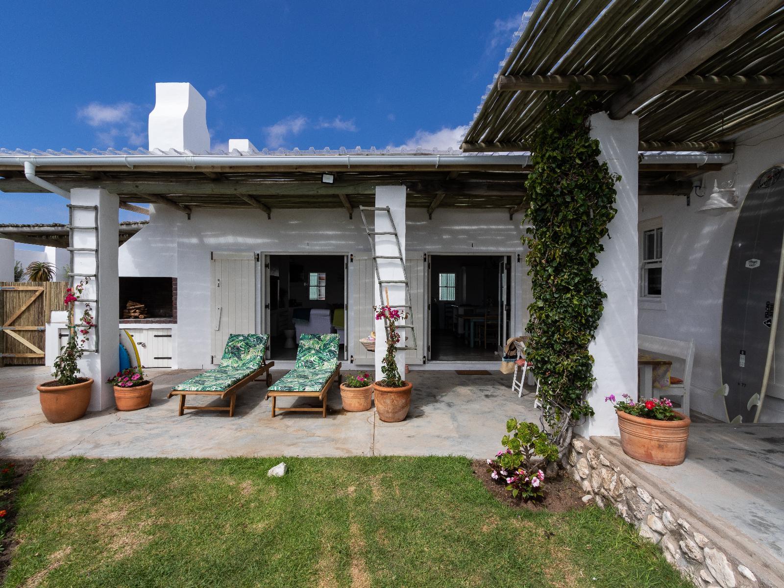 Roomtype 3: Braai/BBQ facilities Beach Houses, Paternoster
