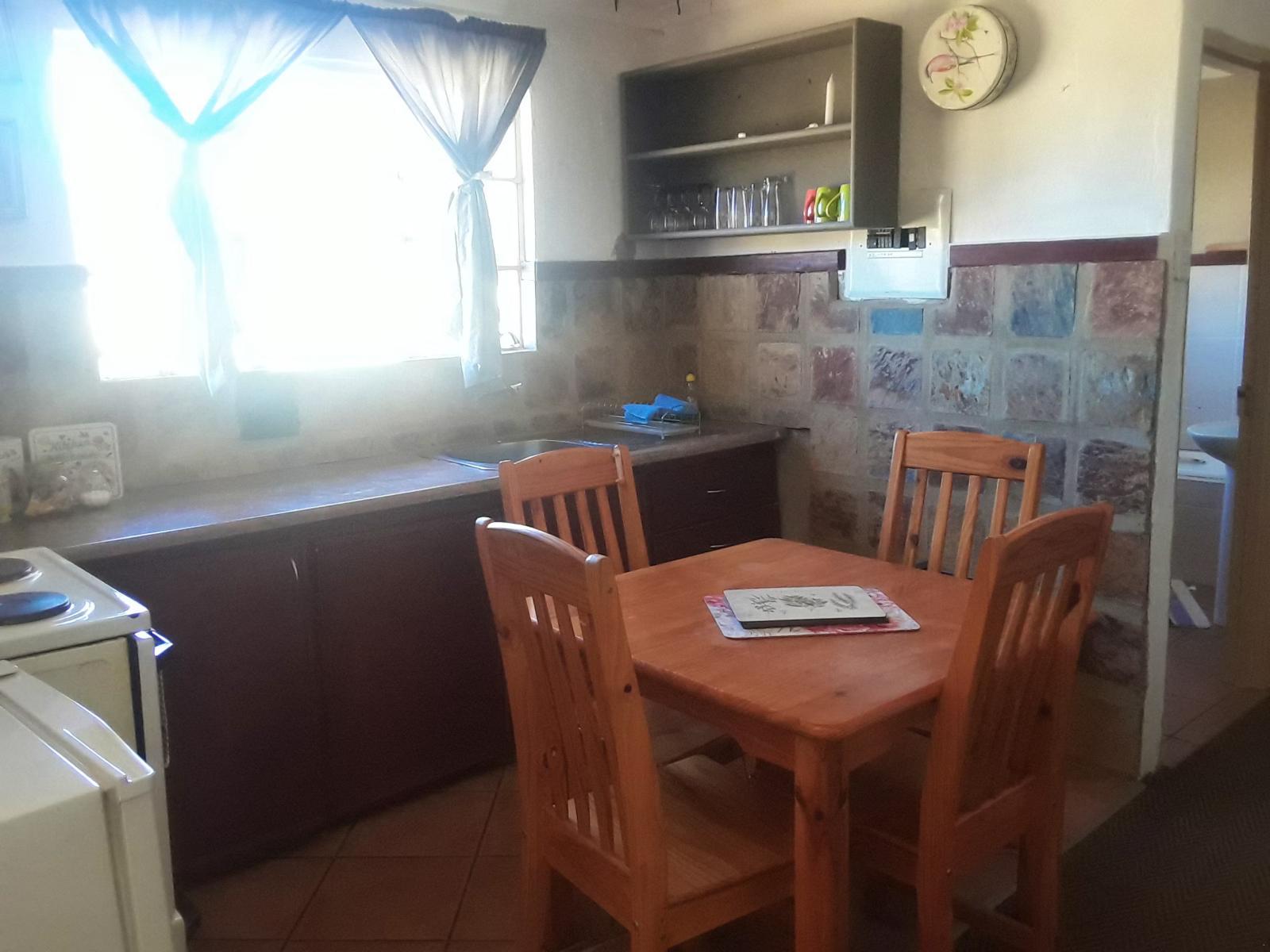 Roomtype 5: Kitchenette Dullstroom on the Dam