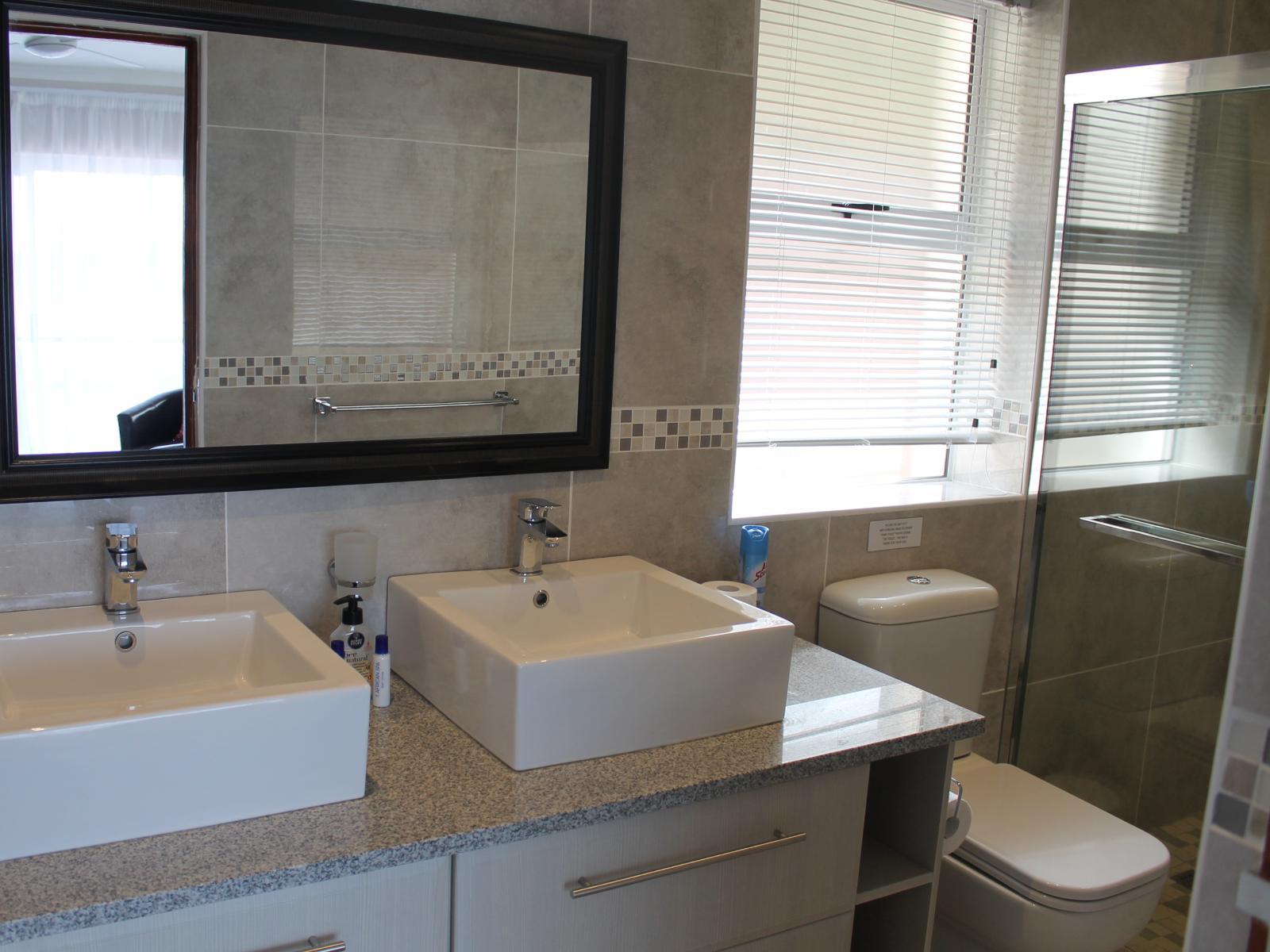 Phoenix Lodge and Waterside Accommodation
