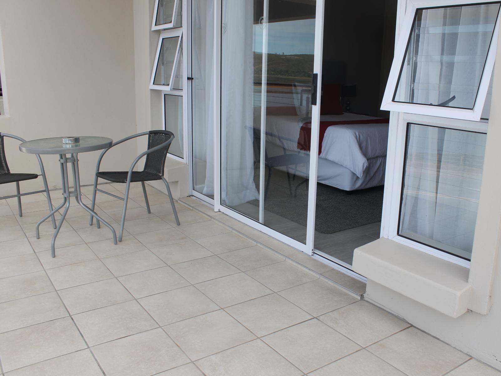 Phoenix Lodge and Waterside Accommodation