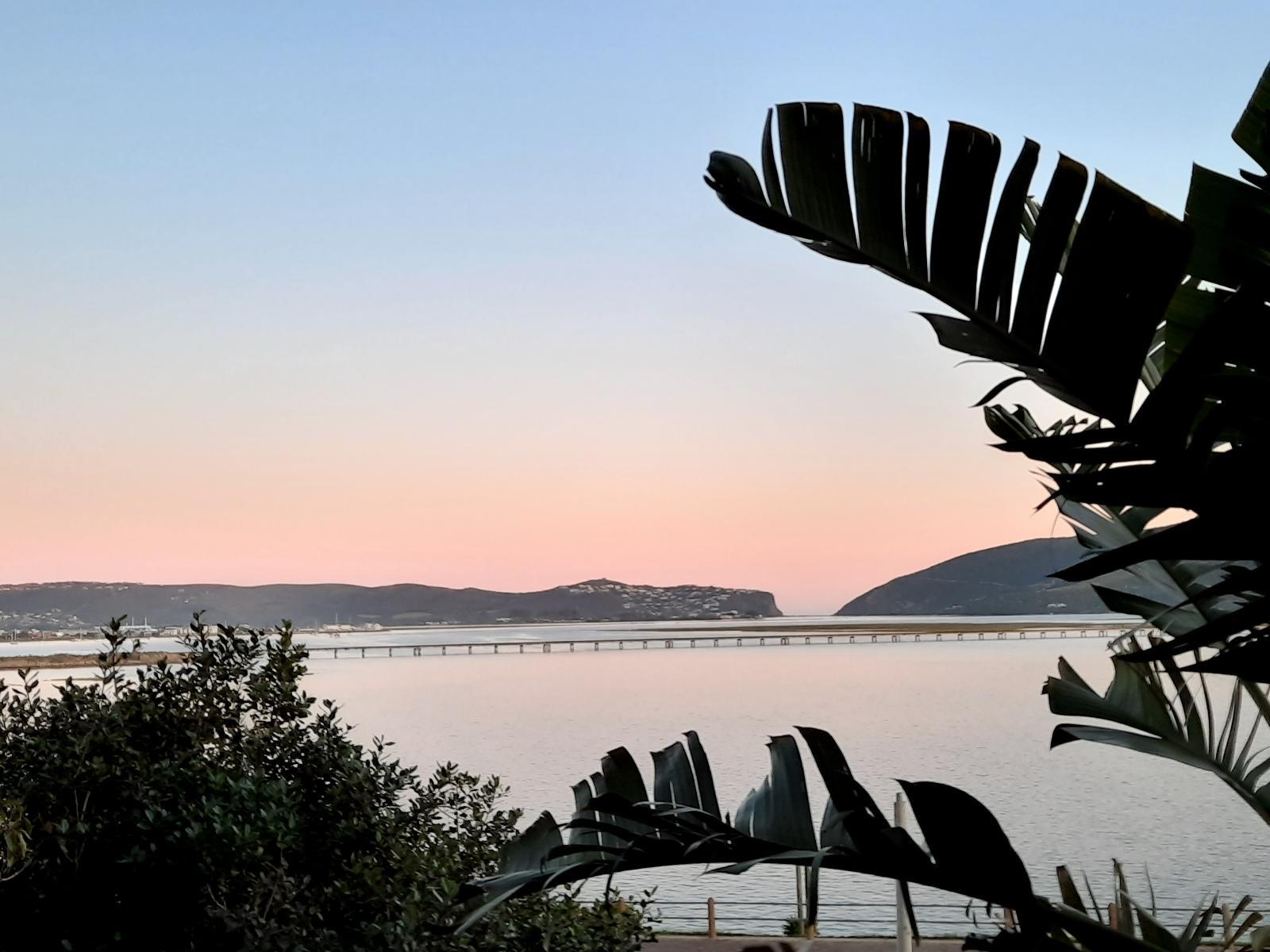 Phoenix Lodge and Waterside Accommodation