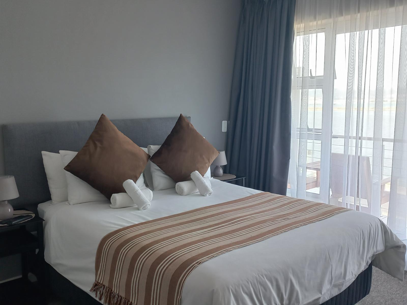 Phoenix Lodge and Waterside Accommodation