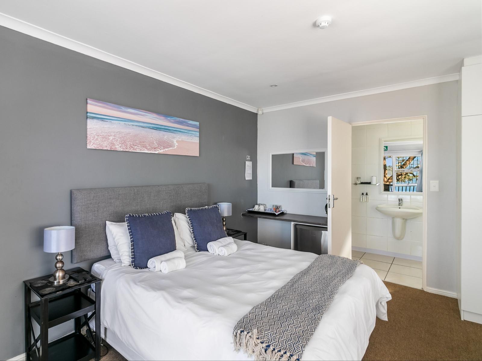 Phoenix Lodge and Waterside Accommodation