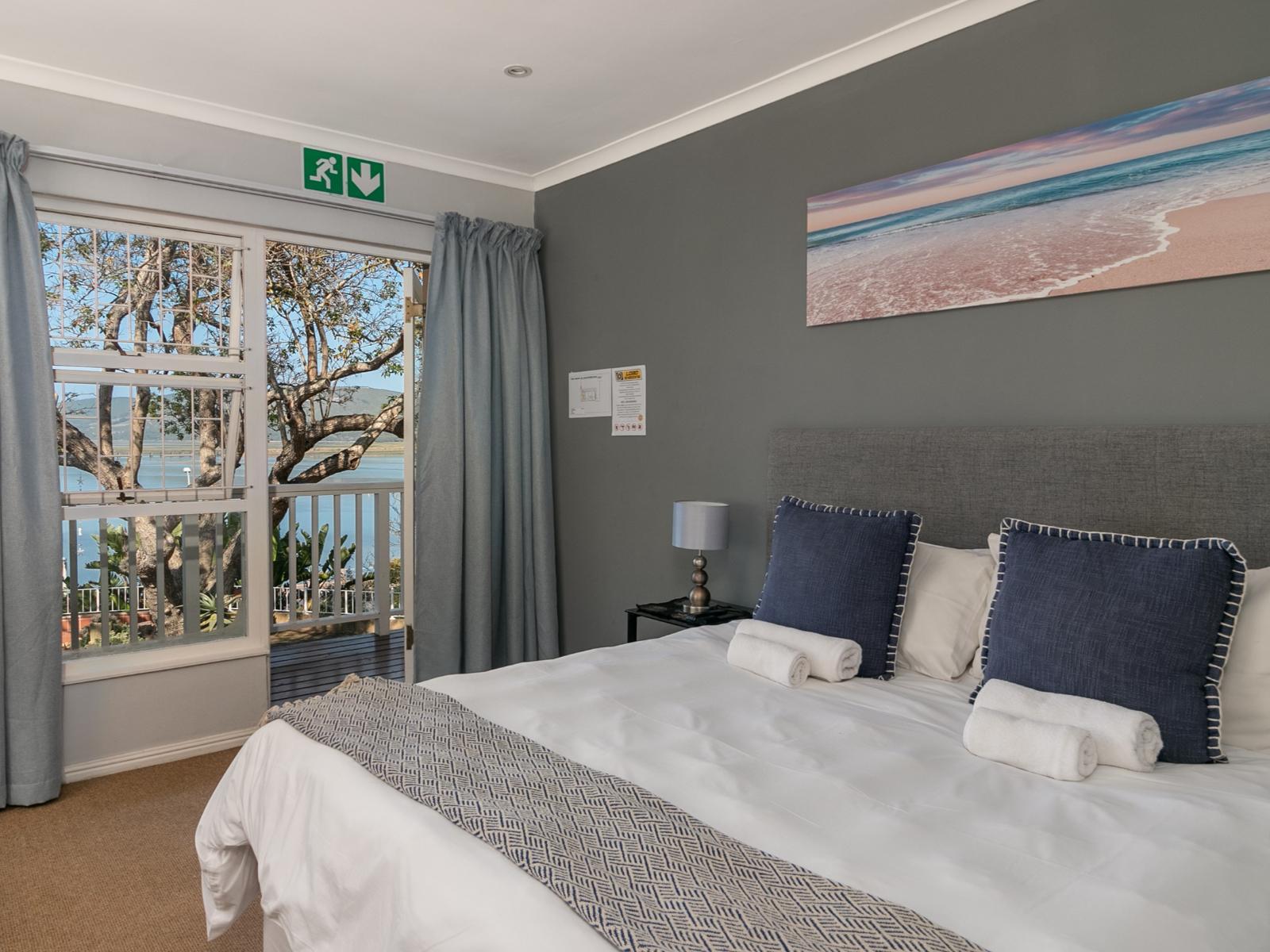Phoenix Lodge and Waterside Accommodation