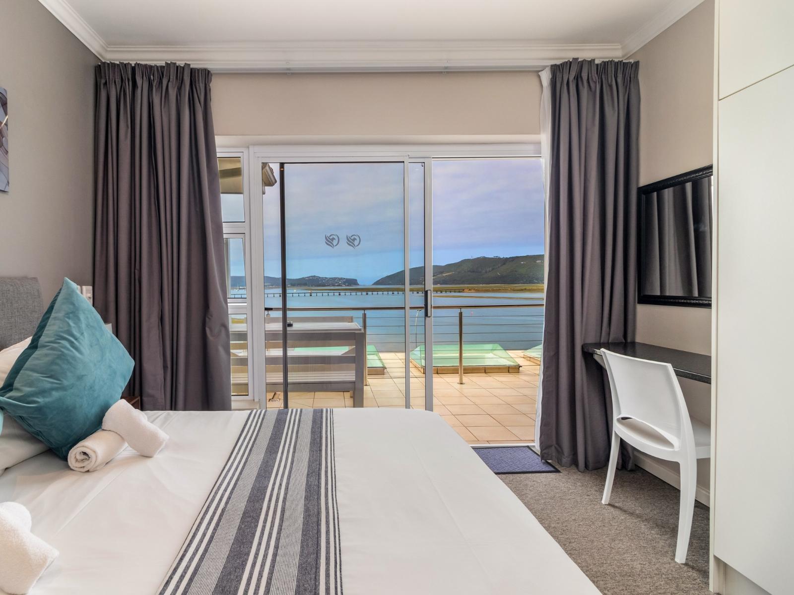 Phoenix Lodge and Waterside Accommodation