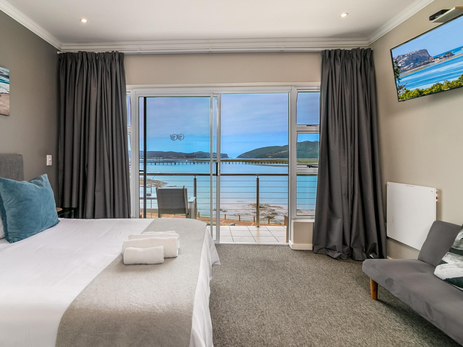 Phoenix Lodge and Waterside Accommodation
