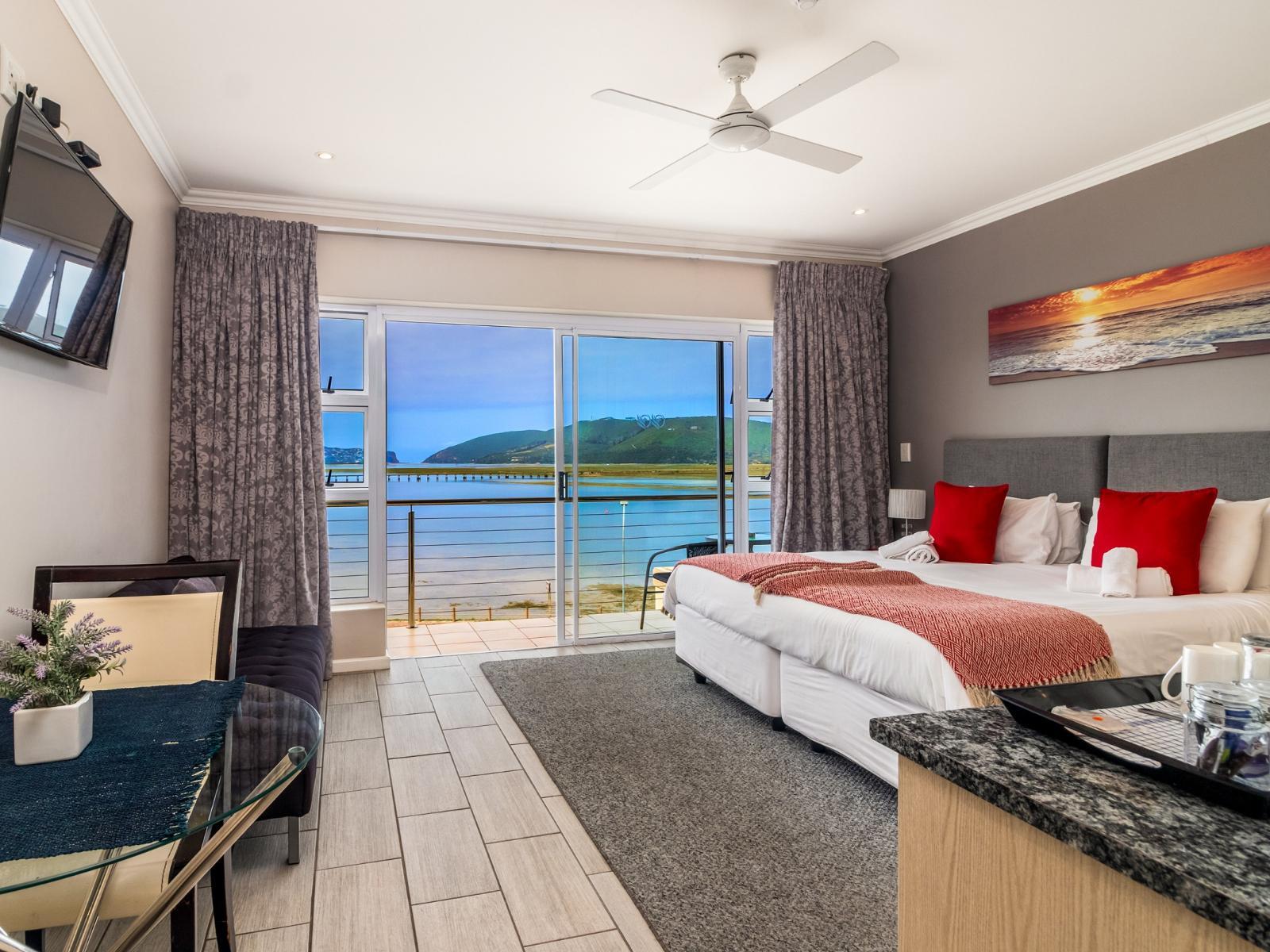 Phoenix Lodge and Waterside Accommodation