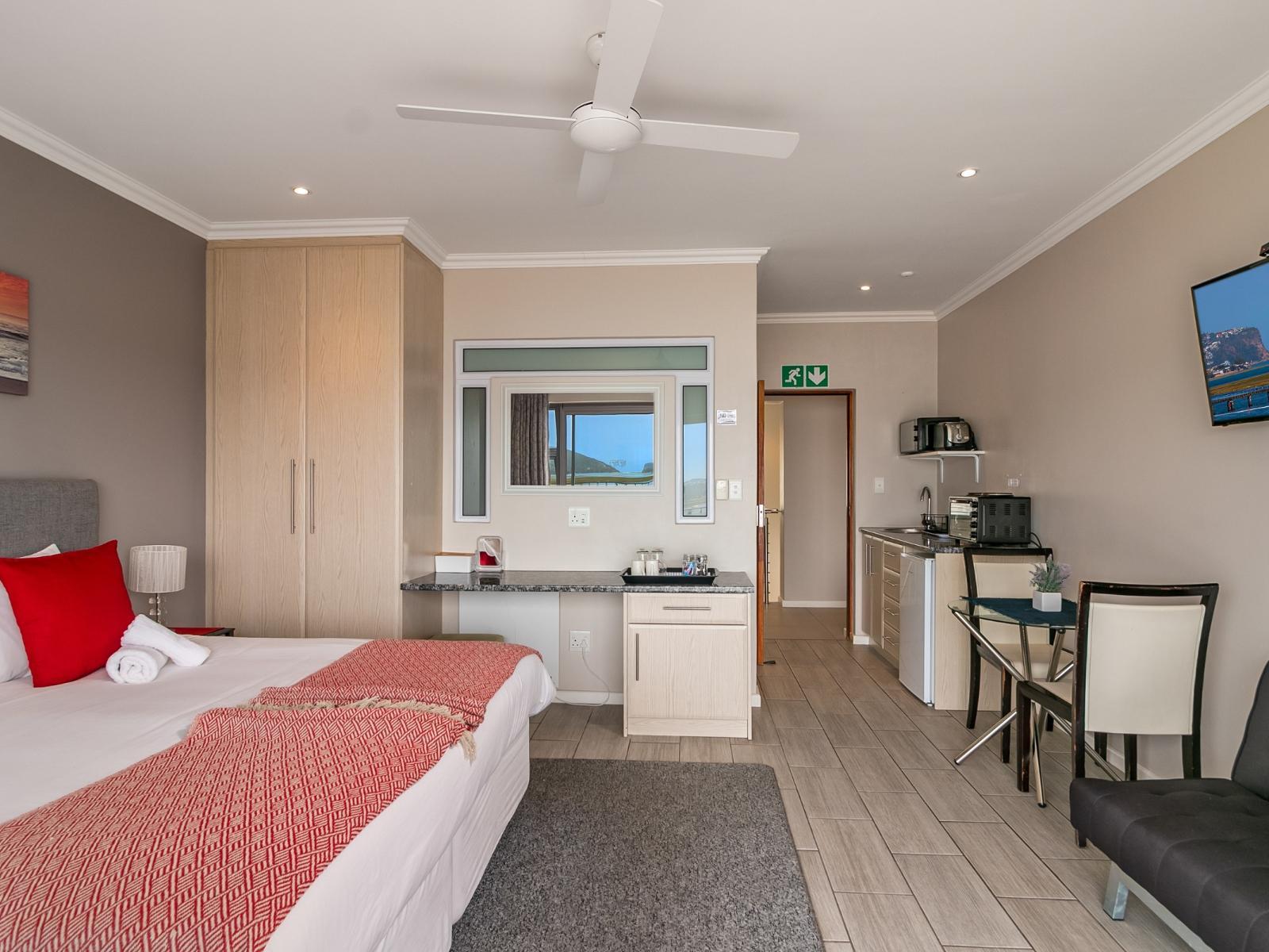Phoenix Lodge and Waterside Accommodation