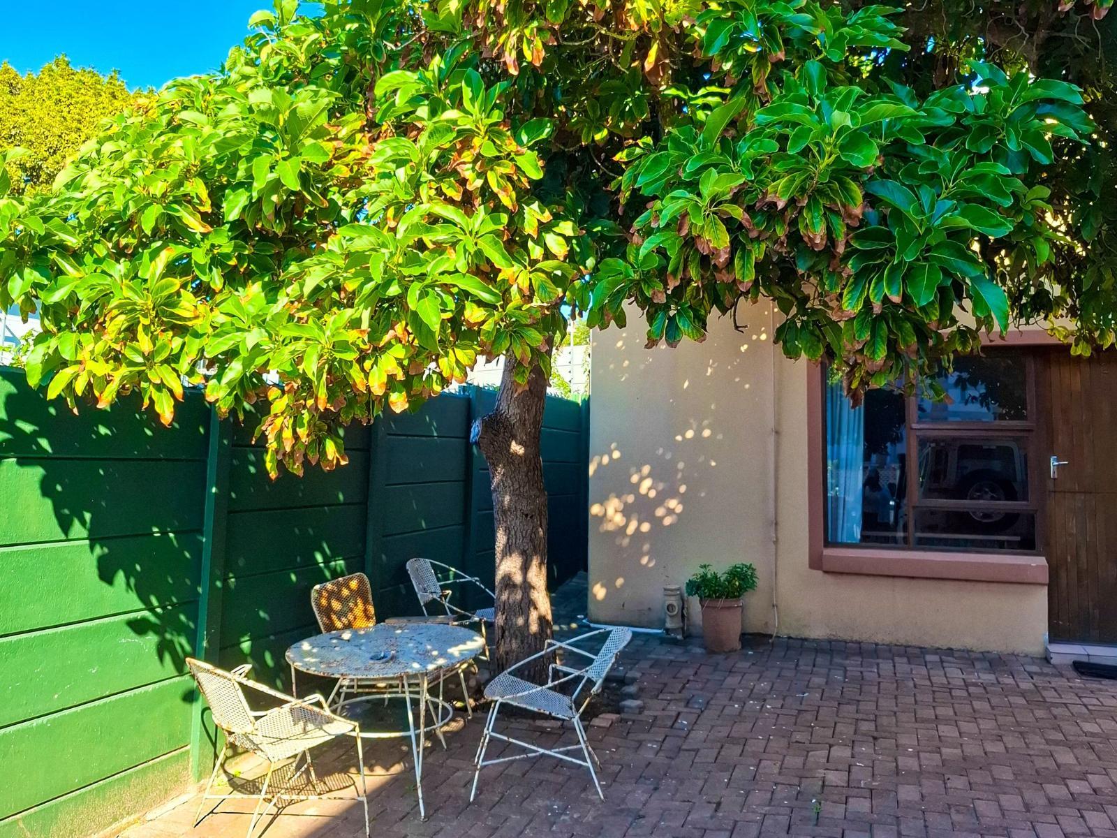Ikhayalam Lodge and Tours