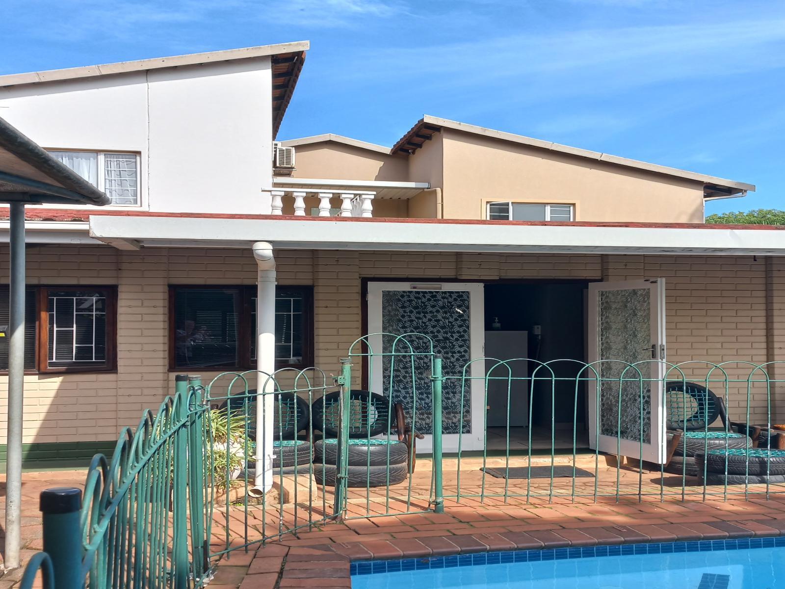Bougainvillea BNB