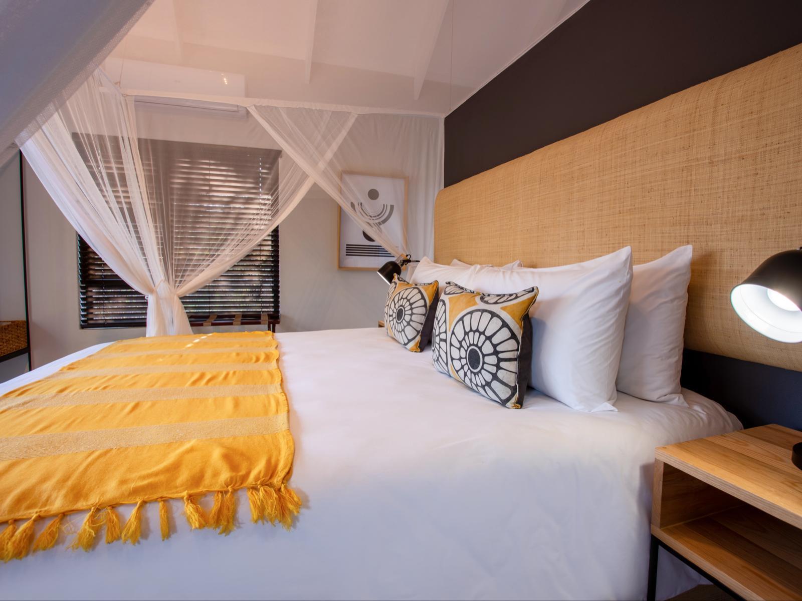Roomtype 8: Bed Moya Safari Lodge & Villa