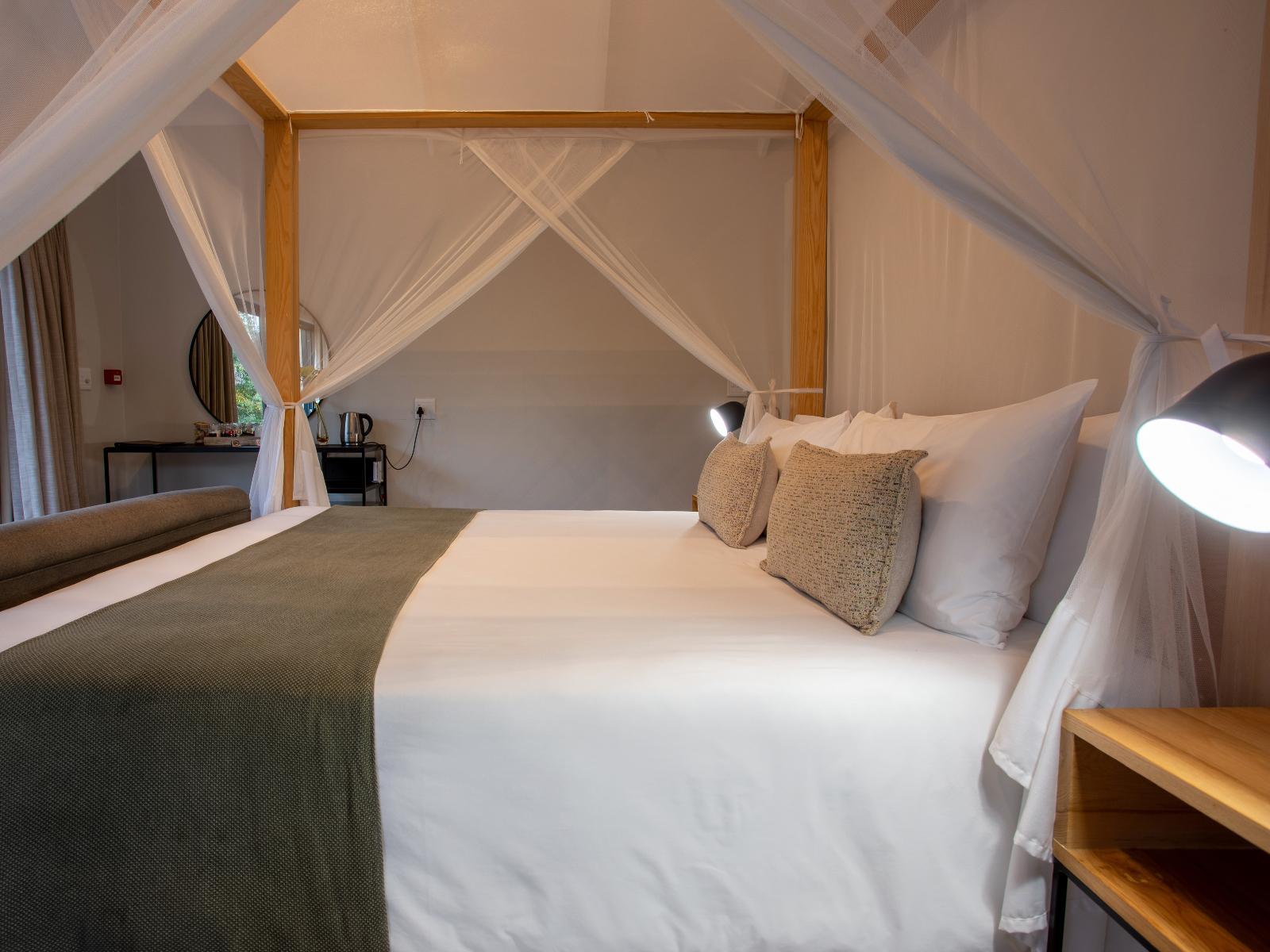 Roomtype 10: Bed Moya Safari Lodge & Villa
