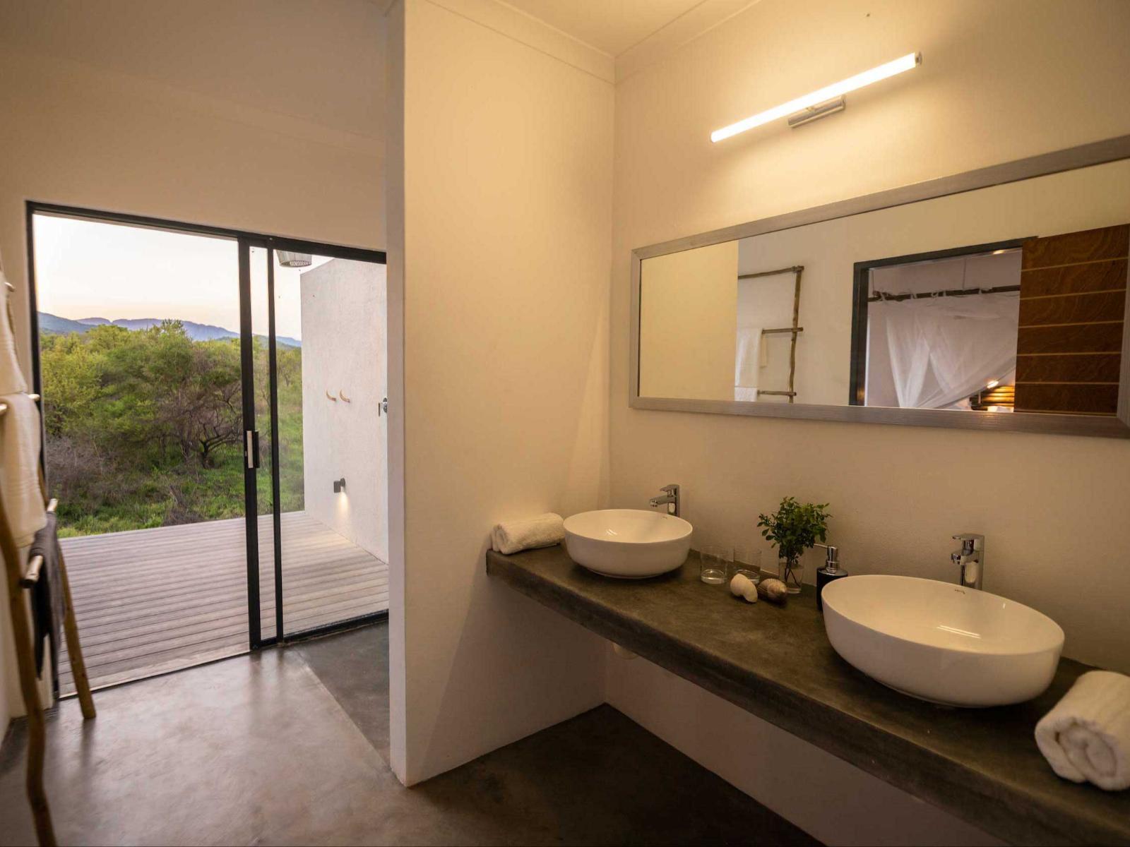 Roomtype 4: Bathroom Kruger Cliffs Lodge