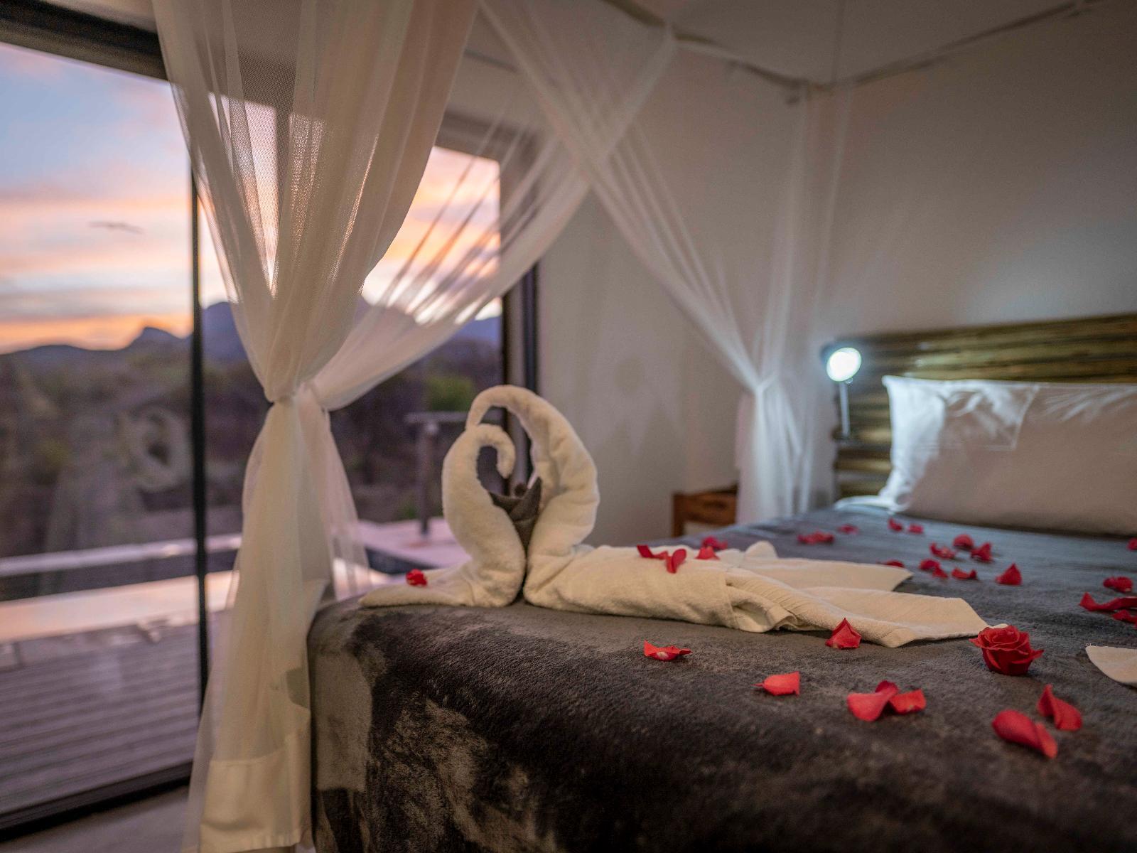 Roomtype 2: Bed Kruger Cliffs Lodge