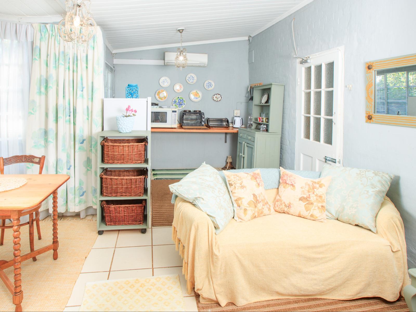 JoyWood Cottages