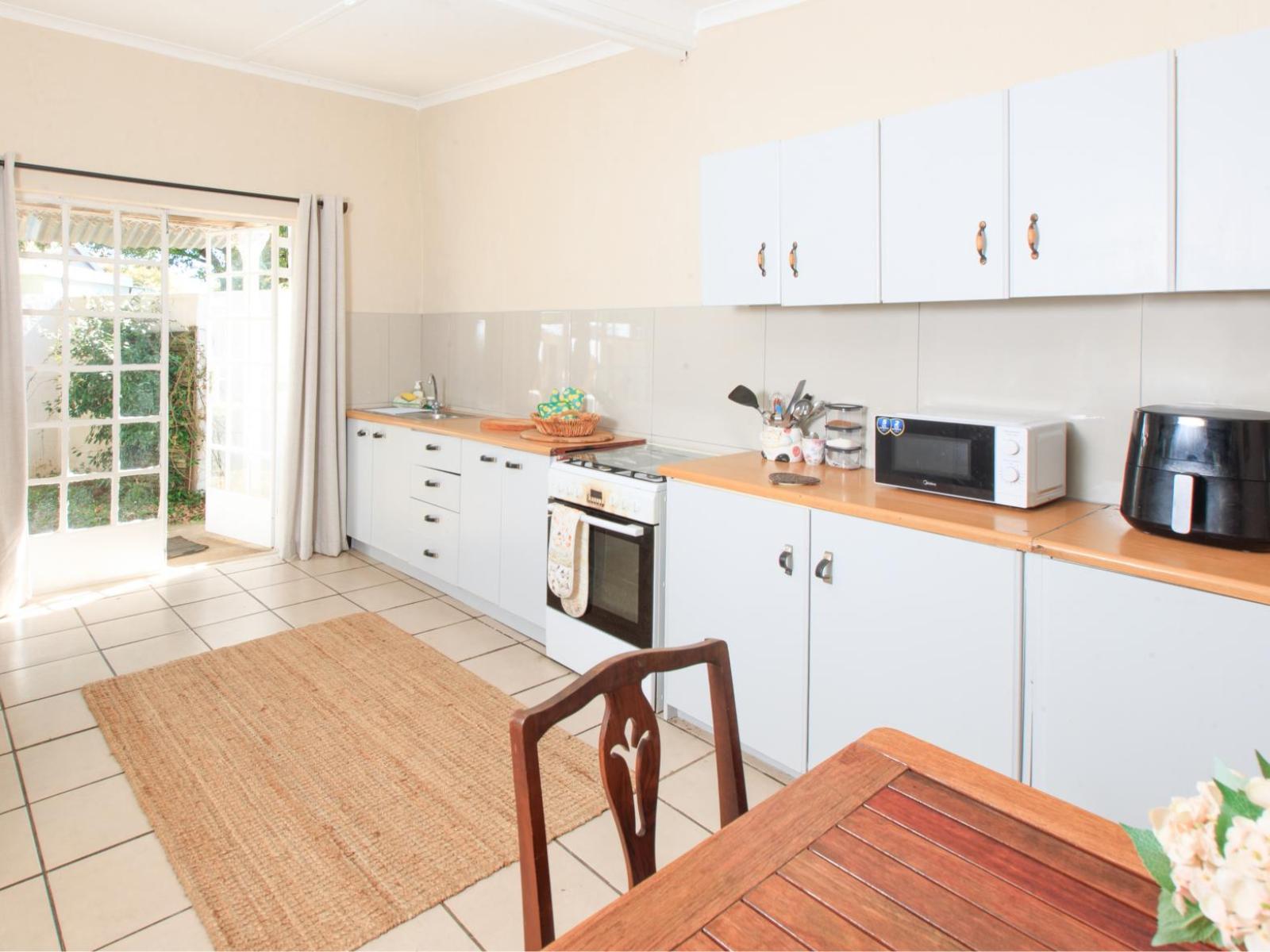 JoyWood Cottages
