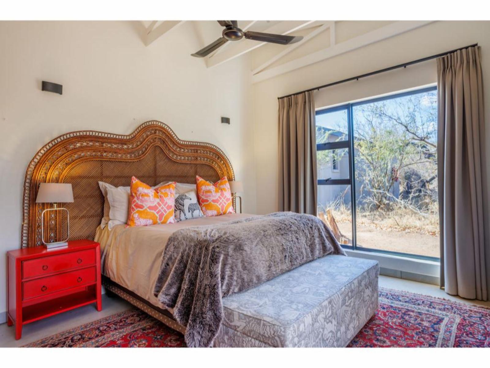 Roomtype 11: Photo of the whole room Safari Moon Luxury Bush Lodge