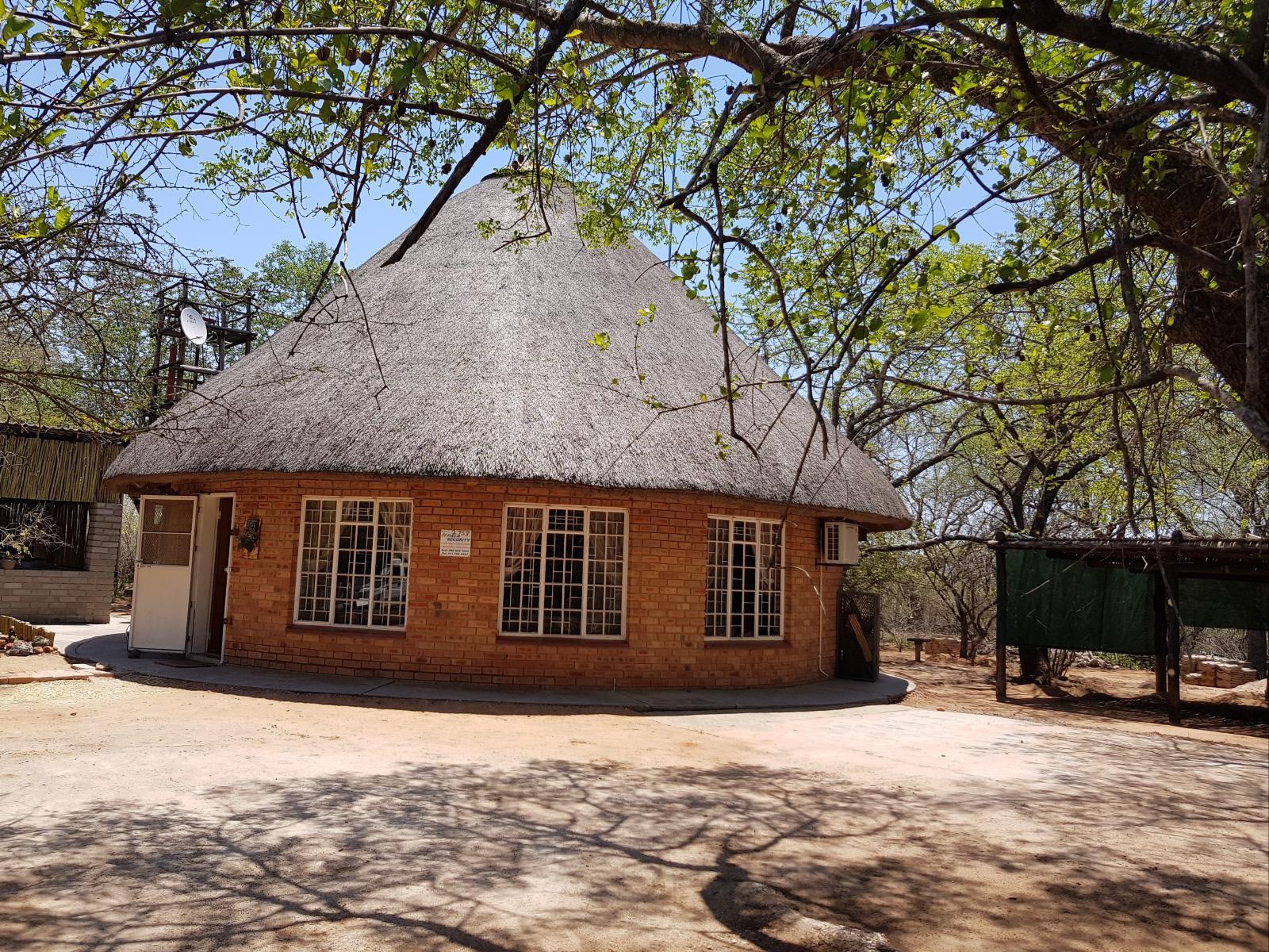 Hout Huisie and Klein Huisie Self-Catering